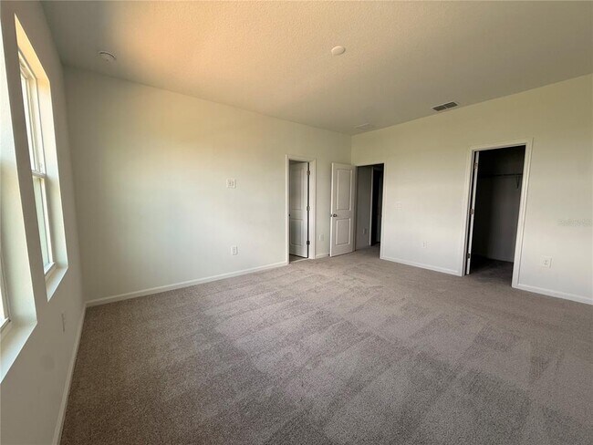 Building Photo - 2999 Maloof Dr