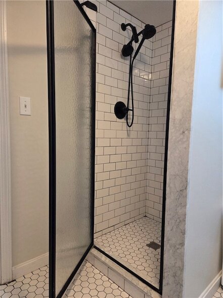 Building Photo - 14 Pocahontas Dr