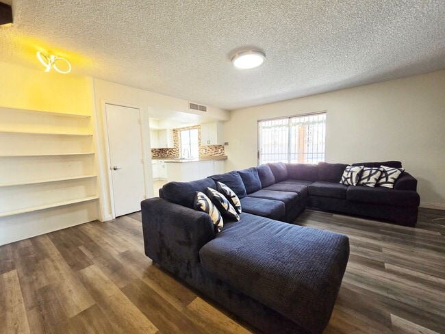 Building Photo - 4028 Zapotec Way