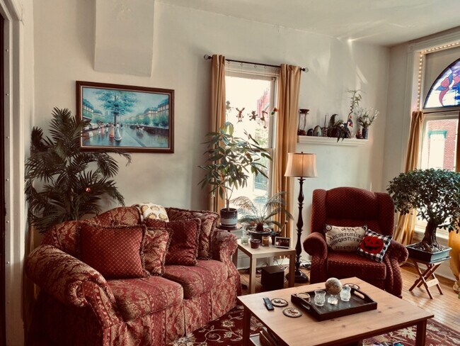 Building Photo - 50 York St