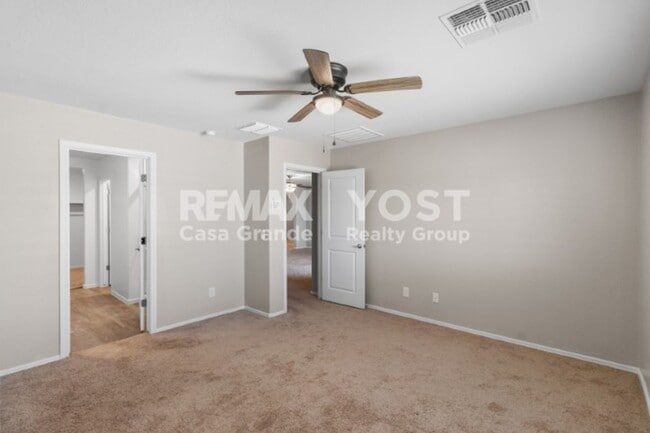 Building Photo - Space That Works for Multi-Generational Living!