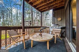 Building Photo - 2501 Fairway Oaks