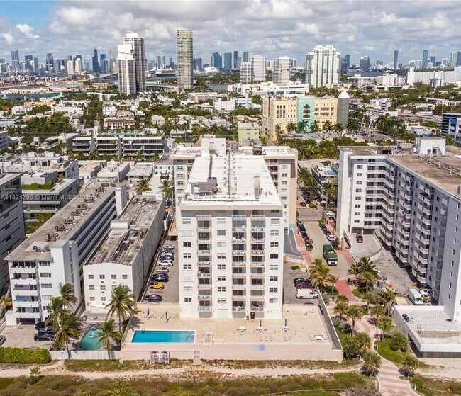 Building Photo - 345 Ocean Dr