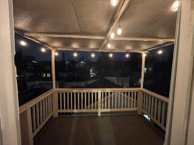 Deck - 5434 N Lotus Ave