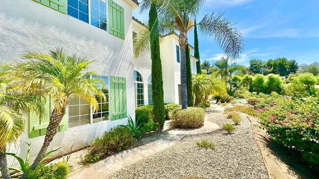 Building Photo - Stunning Two-Story Estate Home in the Gated and Lovely Champagne Crest Community of Fallbrook!