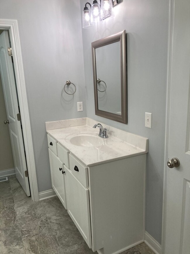 Building Photo - 241 Butterfield Dr