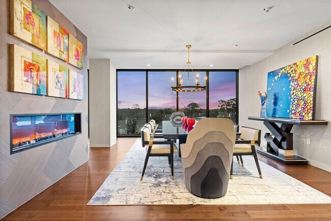 Building Photo - 3433 Westheimer Rd