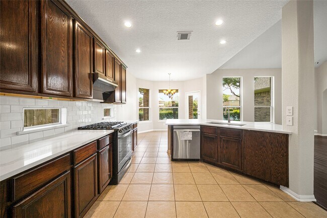 Building Photo - 8306 Golden Harbor