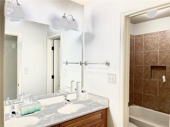 Building Photo - 2620 Village Chase Dr NW