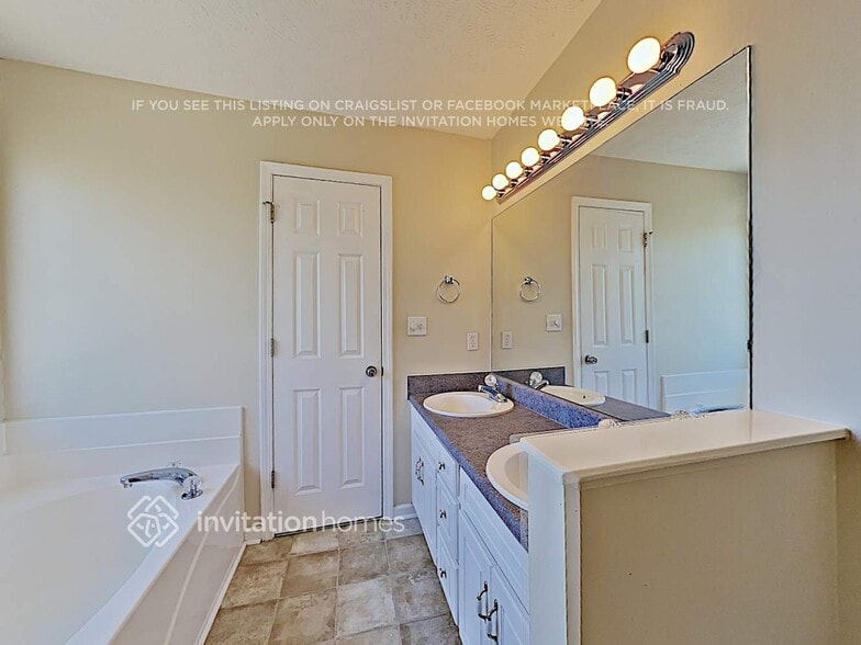 Building Photo - 3848 Summer Leigh Ct