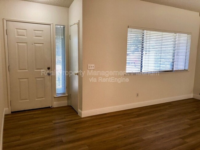 Building Photo - 2967 Terry Ave