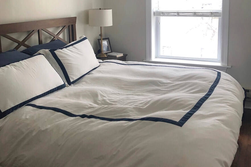 Building Photo - 2151 N Fremont St