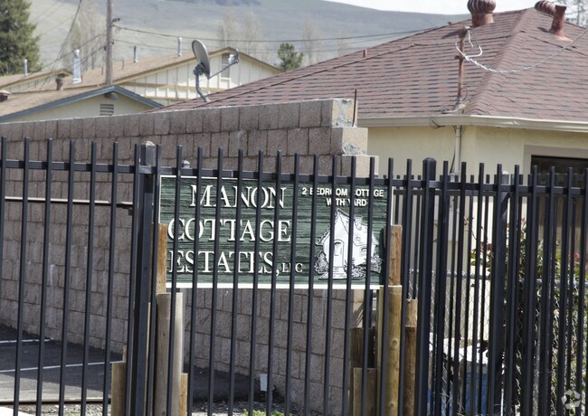 Building Photo - Manon Cottage Apartments