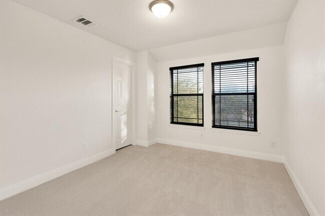 Building Photo - 11125 Bastogne Loop