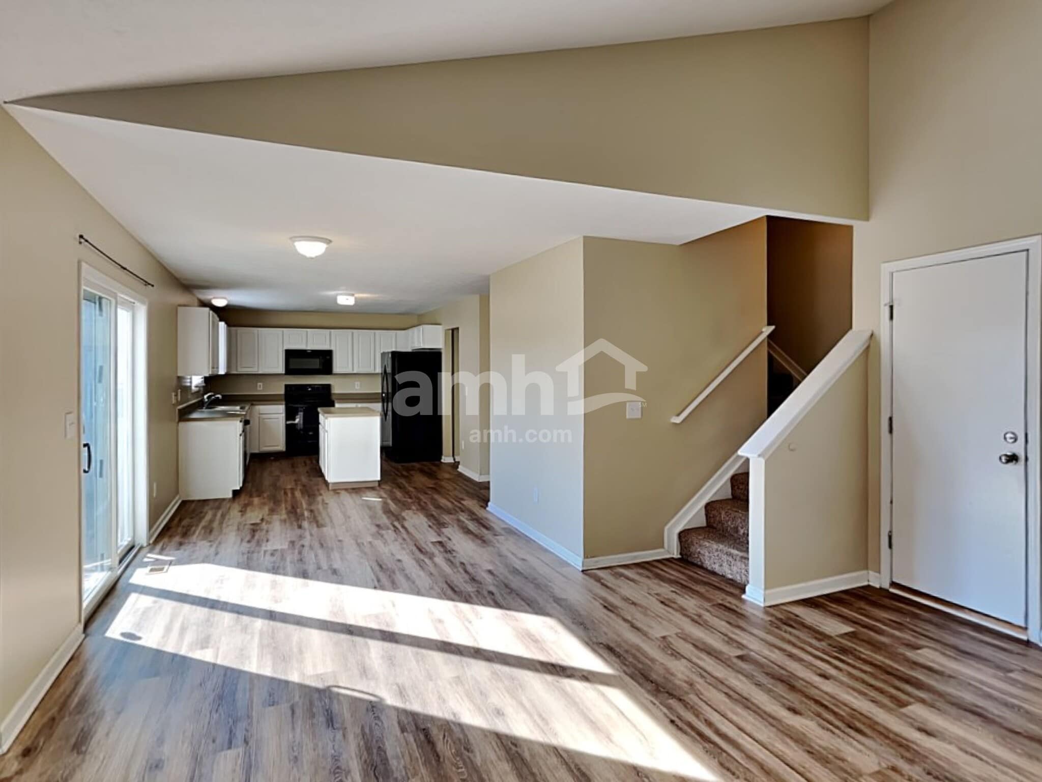 Building Photo - 8093 Willow Brook Crossing Dr