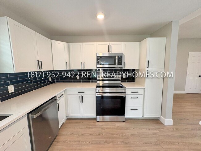 Building Photo - 7810 Birchbark Dr