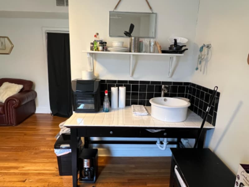 Building Photo - 118 2nd St SW