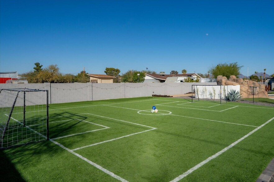 Building Photo - 15638 N 41st Pl