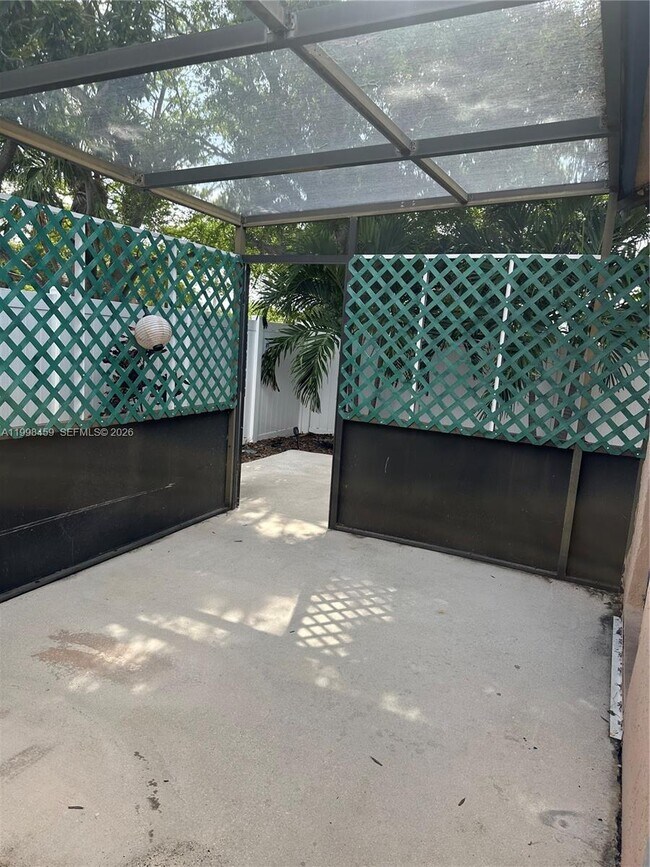 Building Photo - 1139 Freshwater Lakes Dr