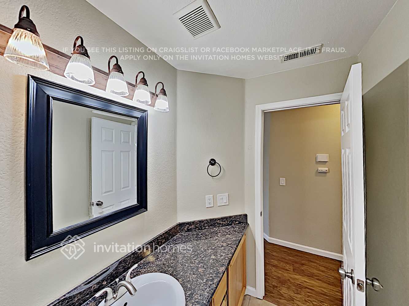 Building Photo - 5644 Bolton Way