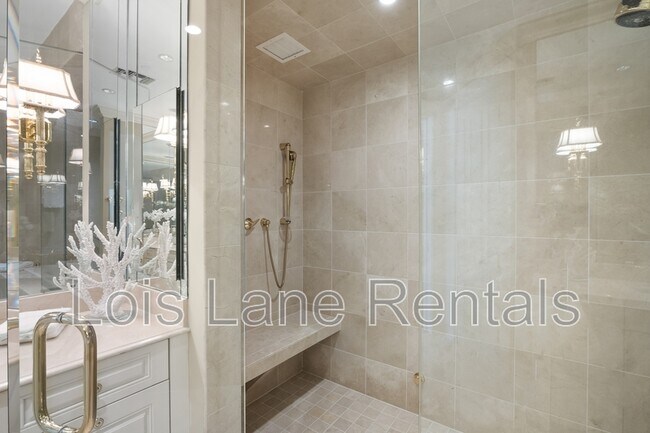 Building Photo - 1 Vendue Range