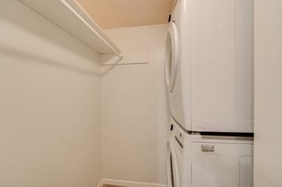 Building Photo - 610 W 51st St