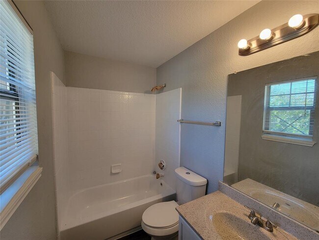 Building Photo - 111 Cermeno Cove