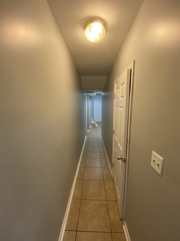 Building Photo - 1600 Light St