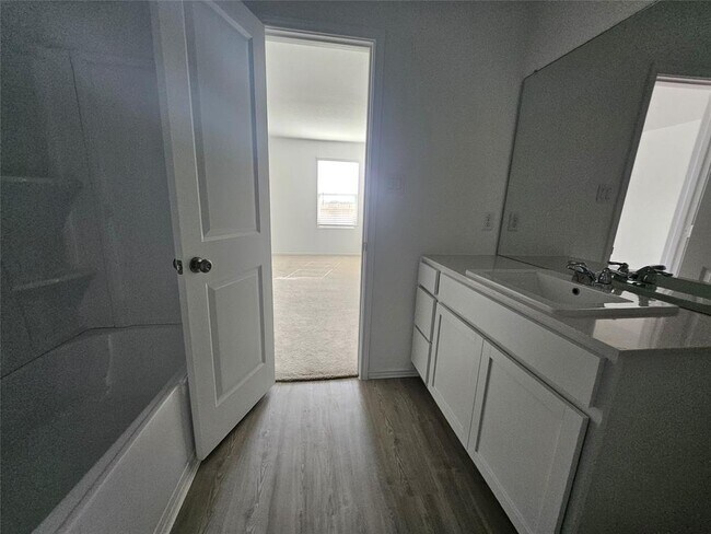 Building Photo - 117 Tall Timbers Trl