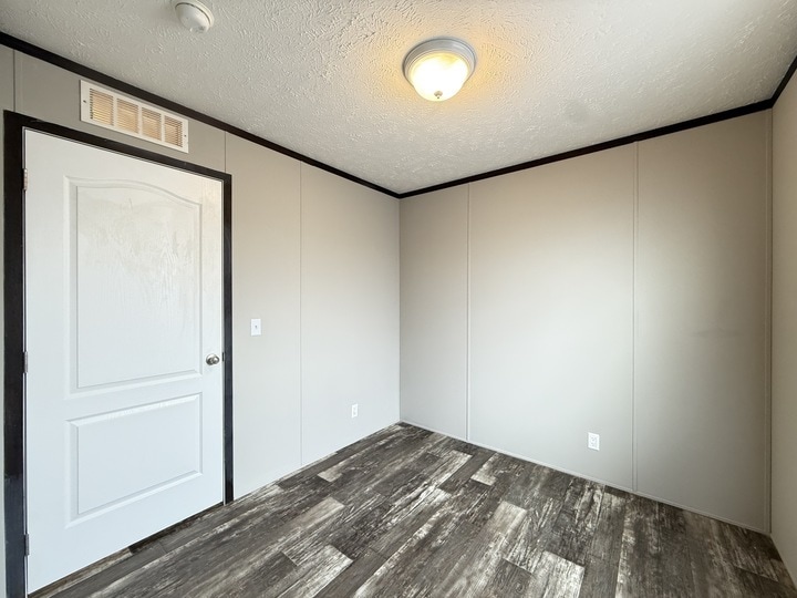 Building Photo - 10610 State Rte 762