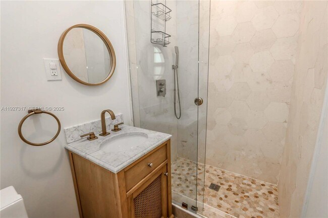 Building Photo - 1417 Jackson St