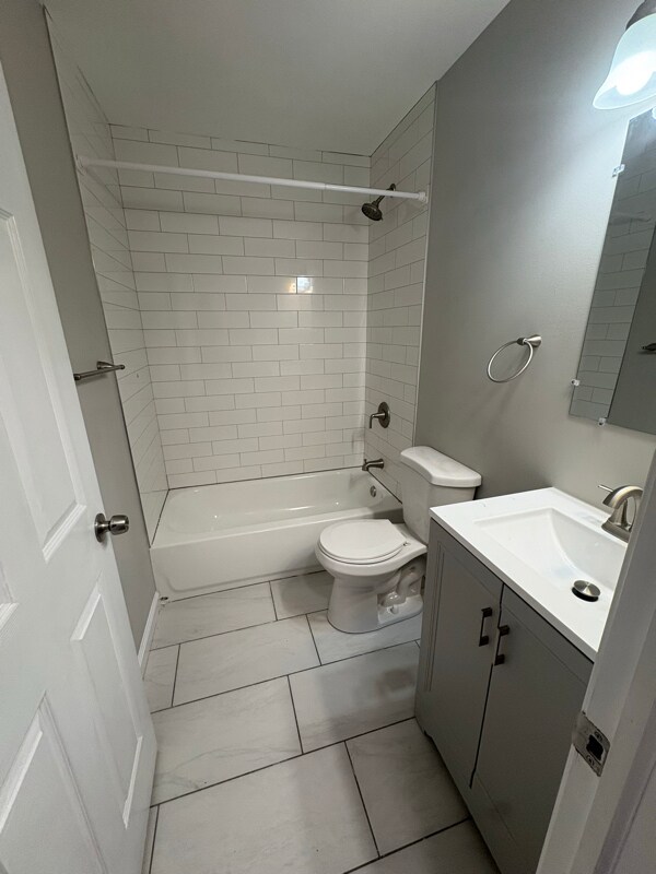 Building Photo - 2 Bedrooms 2 Bathrooms