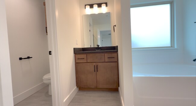 Building Photo - 3700 N Wiley Dr