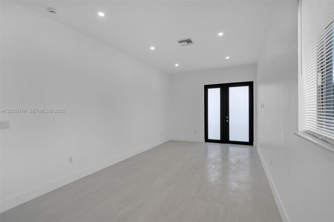 Building Photo - 18362 SW 102nd Pl