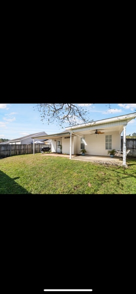 Building Photo - 151 Radford Cir