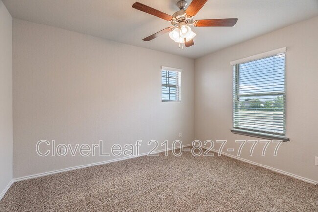 Building Photo - 238 Jaycen Ln