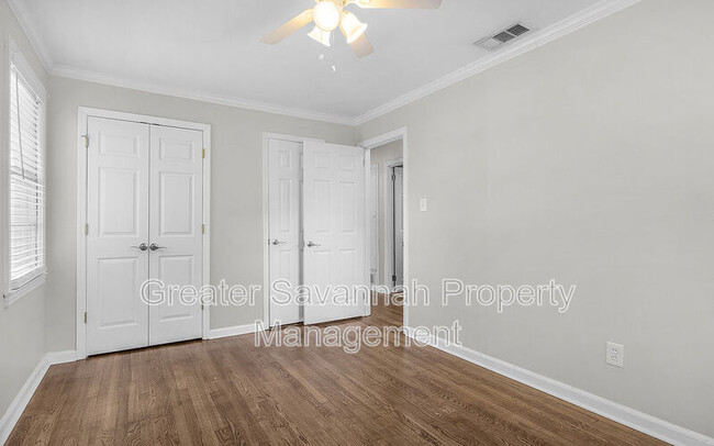 Building Photo - 2114 E 62nd St