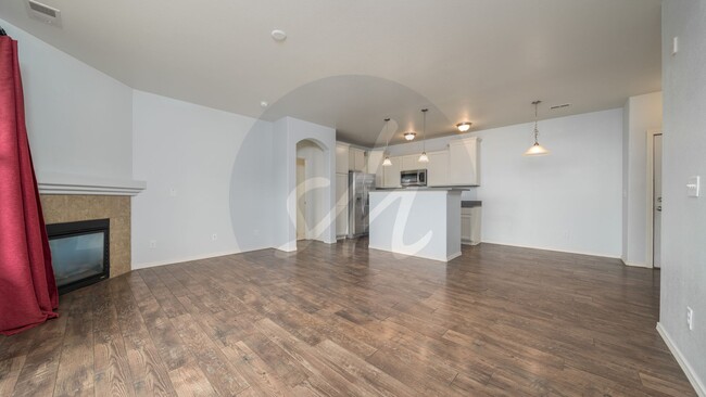 Building Photo - Beautiful two-bedroom condo with gorgeous ...