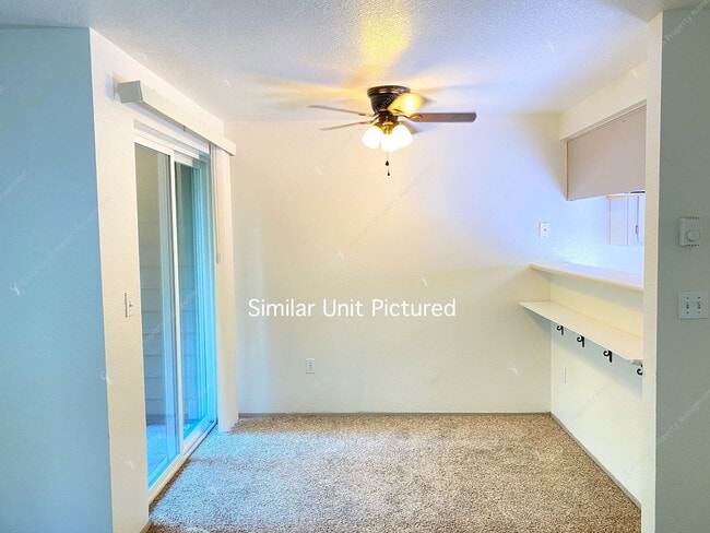 Building Photo - 2769 NE Mesa Ct