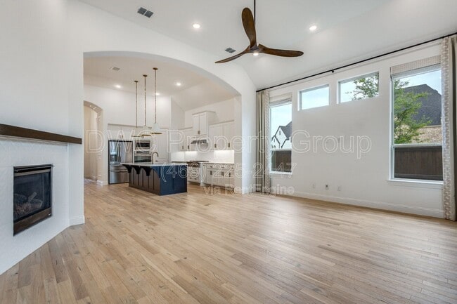 Building Photo - 3213 Alexandra Ln