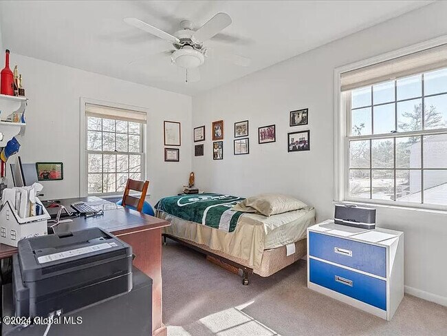 Building Photo - 633 Salvia Ln