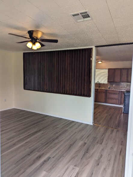 Building Photo - 511 E Santa Clara St