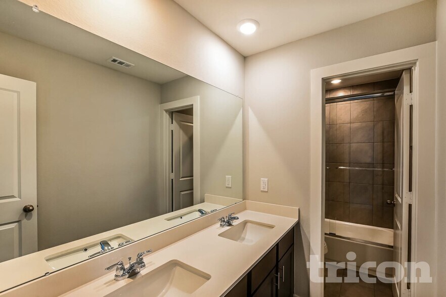 Building Photo - 22710 Terrazzo Dr