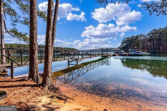 Building Photo - 3200 Rim Cove Dr