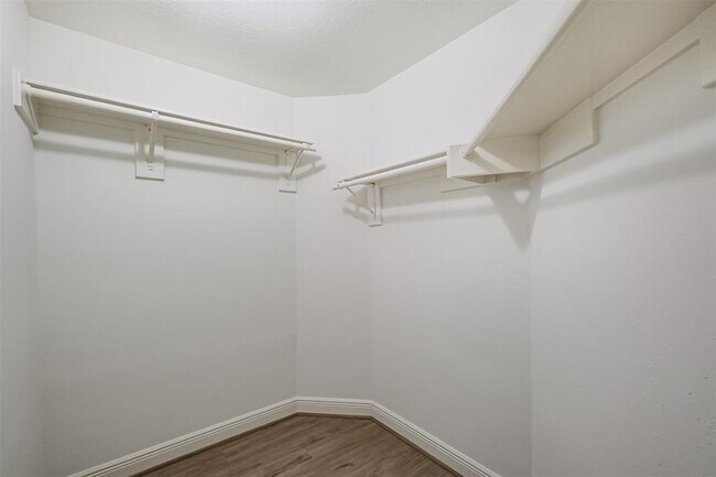 Building Photo - 14527 Golden Cypress Ln