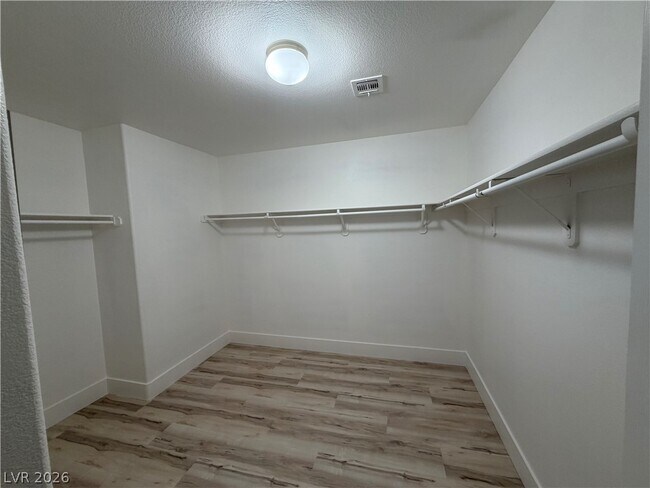 Building Photo - 9103 Harbor Wind Ave