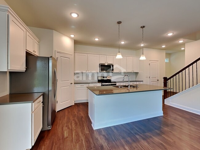 Building Photo - 608 Alcovy Walk Dr