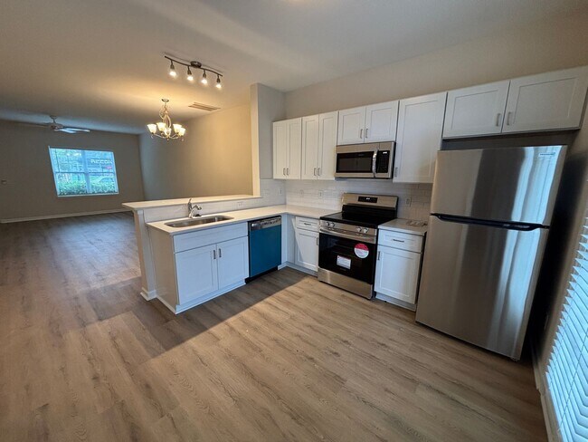 Primary Photo - 202 Jordan Ln