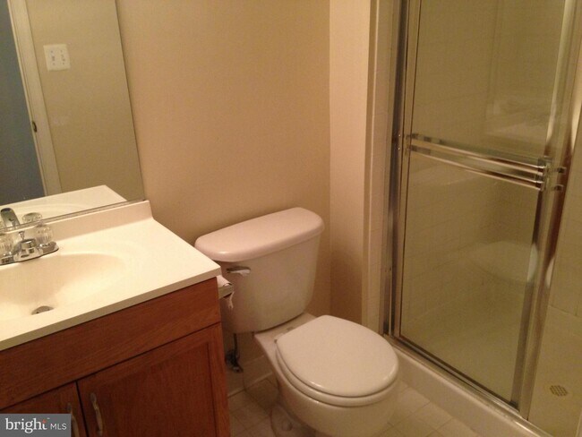 Building Photo - 43442 Katling Square