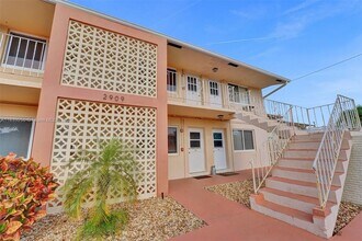 Building Photo - 2909 Middle River Dr
